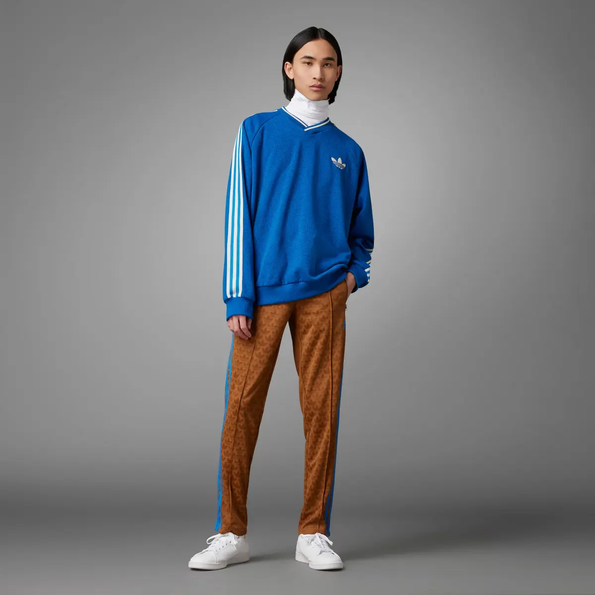 Adidas Adicolor 70s Vintage Sweatshirt. 3