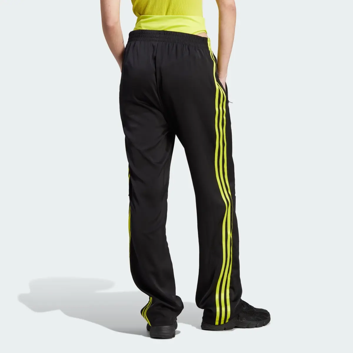 Adidas Pants Firebird Satin. 2