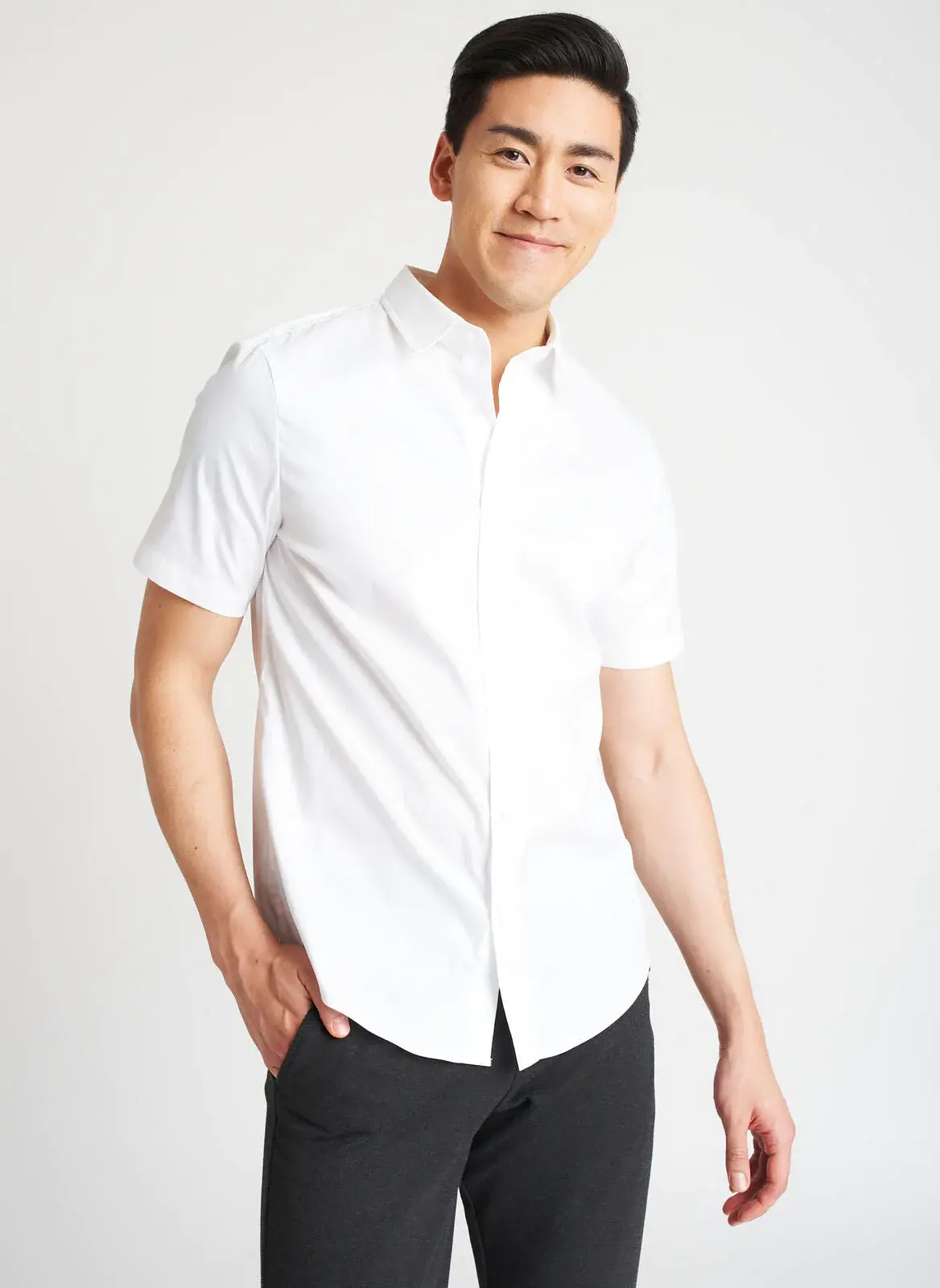 Kit And Ace Stay Cool Poplin Short Sleeve Shirt Standard Fit. 1