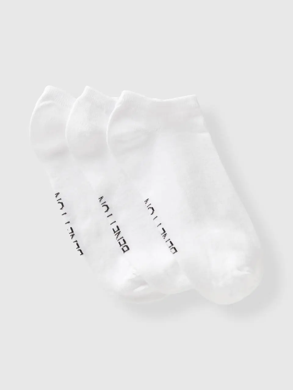 Benetton three pairs of short socks. 1