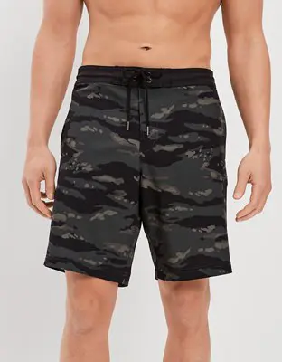 American Eagle 9" Classic Board Short. 1