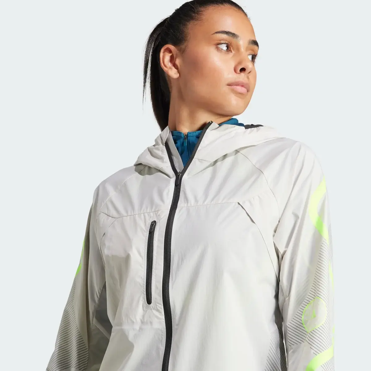 Adidas Chaqueta con capucha adidas by Stella McCartney TruePace Running. 3