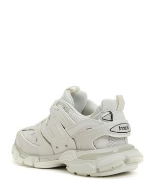 Beymen Triple S Beyaz Logo Detaylı Kadın Sneaker. 3 Beymen Triple S Beyaz Logo Detaylı Kadın Sneaker. 3
