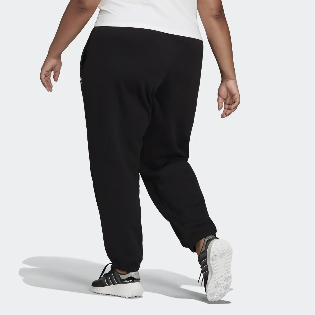 Adidas Adicolor Essentials Pants (Plus Size). 2