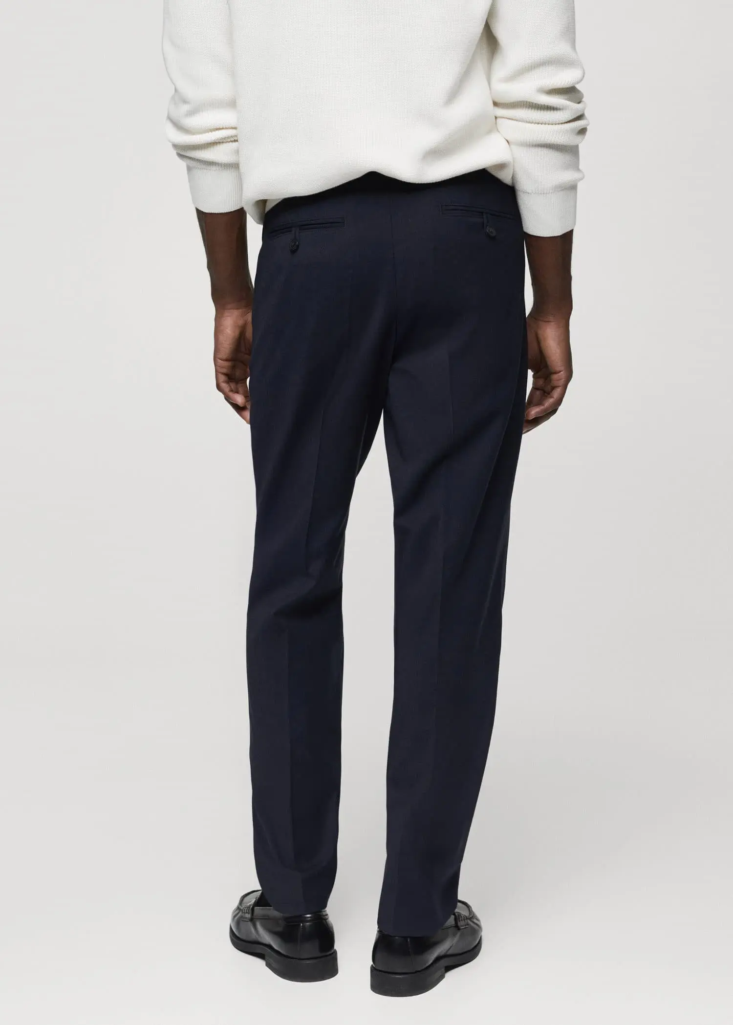 Mango Cold wool trousers with pleat detail. 3