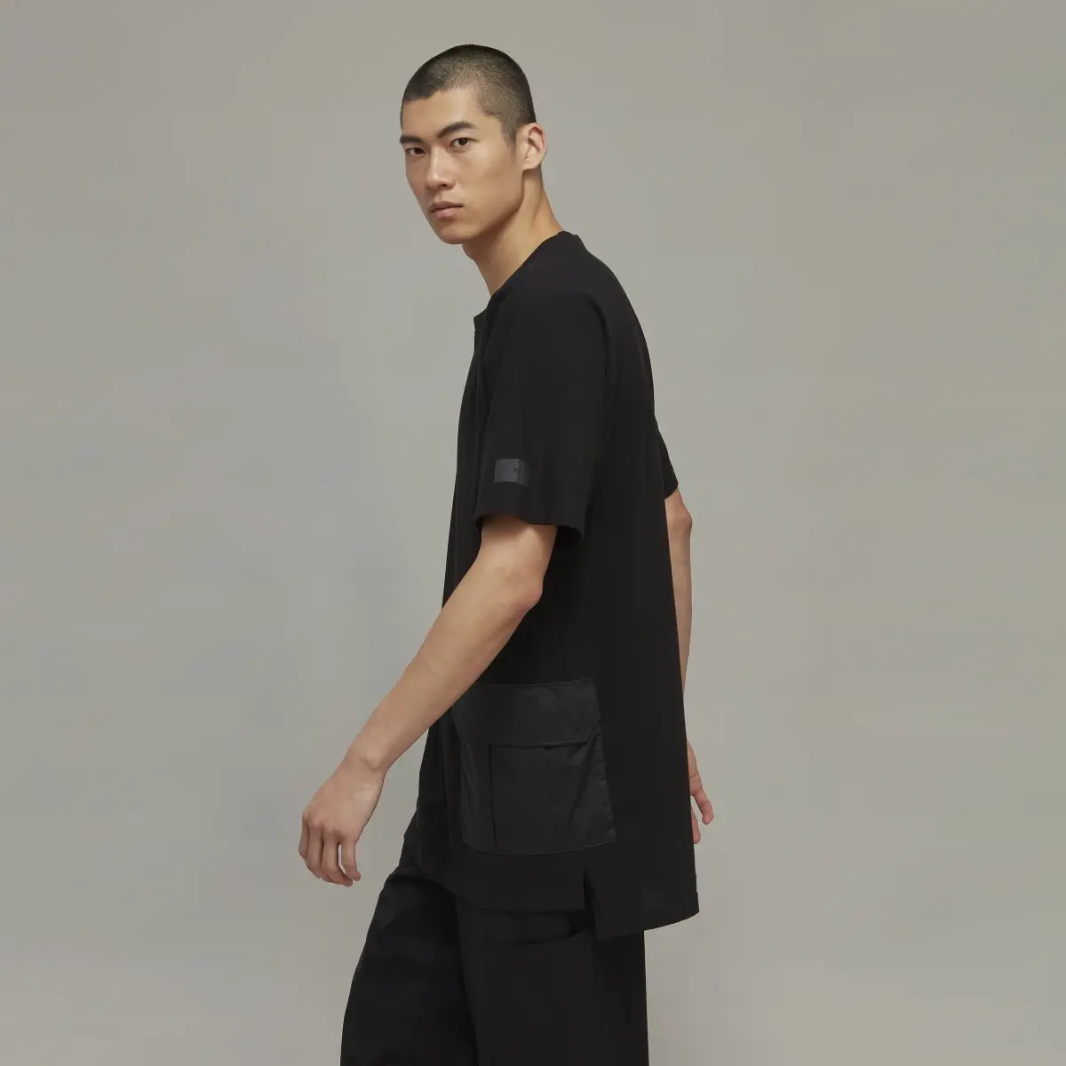 Adidas T-shirt à manches courtes en jersey avec poches en crêpe Y-3. 2