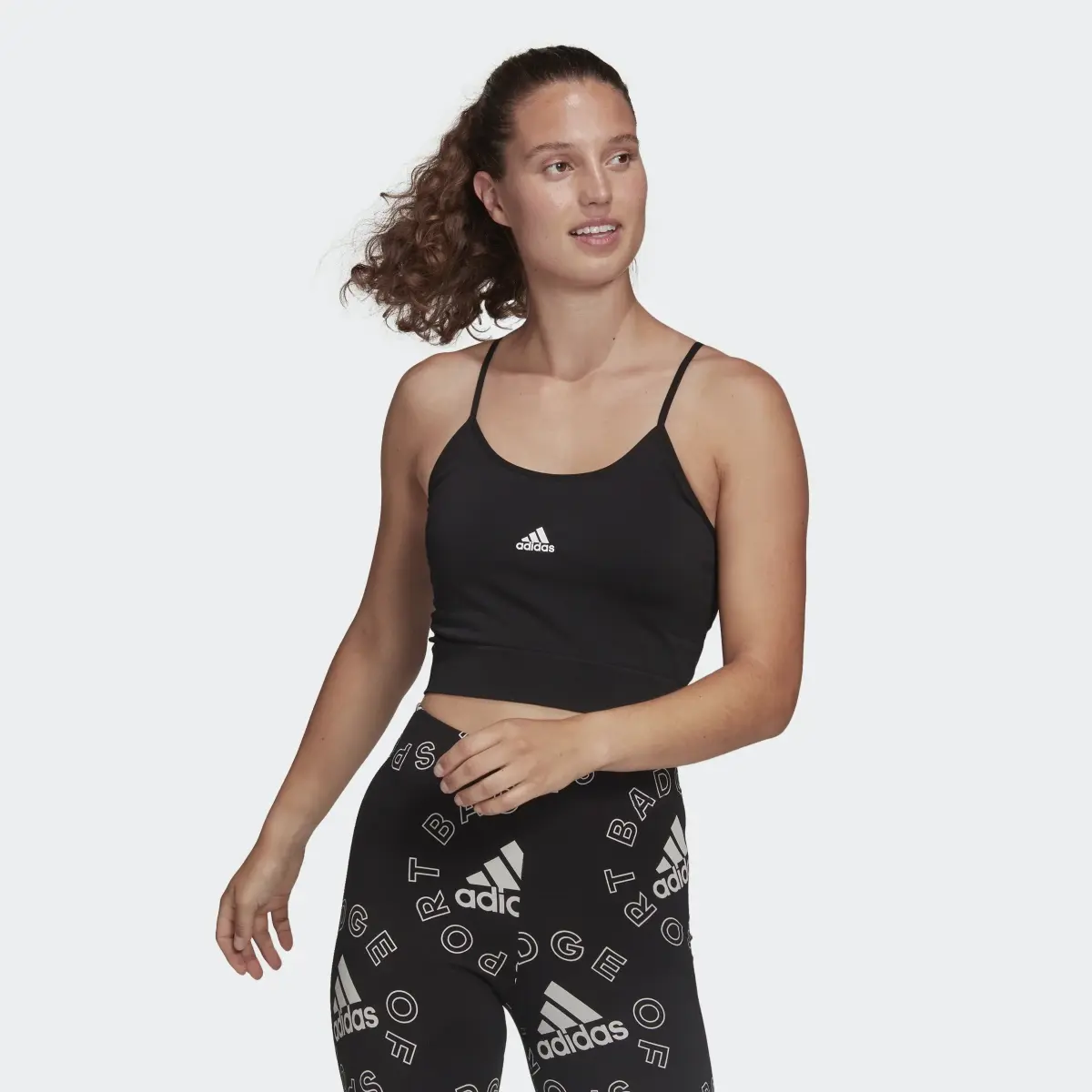 Adidas Top adidas AEROKNIT Seamless Crop. 2