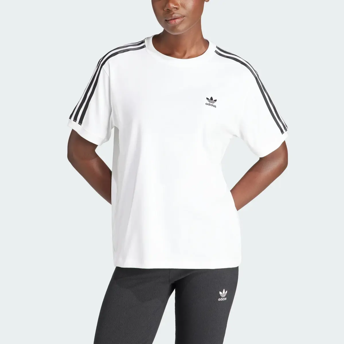 Adidas 3-Streifen T-Shirt. 1