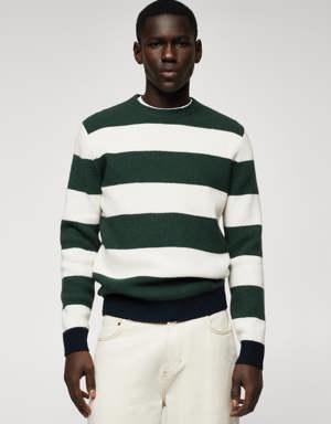 Sweter z kontrastowymi paskami