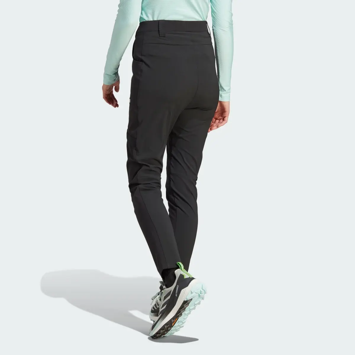 Adidas Pantalón Terrex Xperior. 2