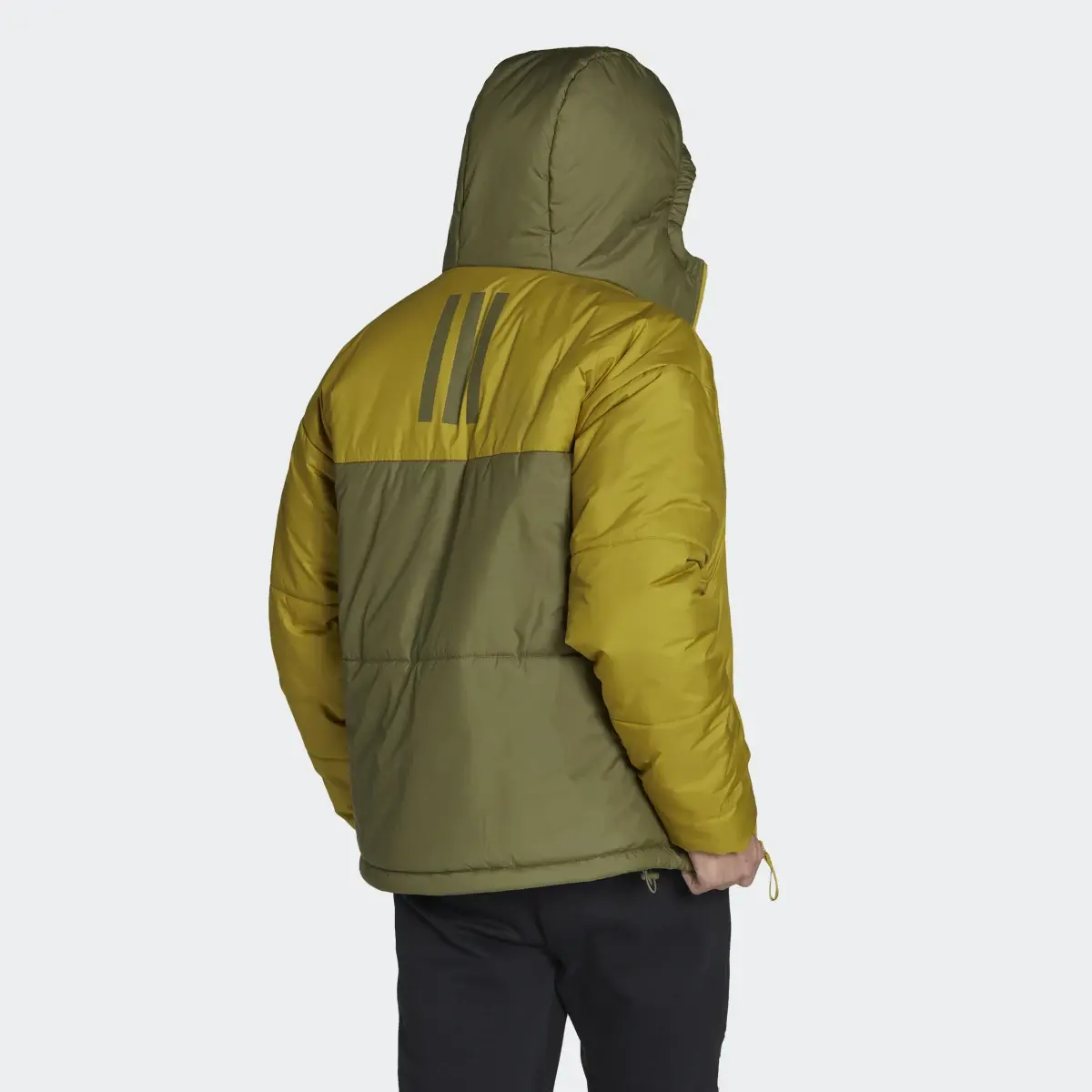 Adidas BSC 3-Streifen Puffy Hooded Jacke. 3