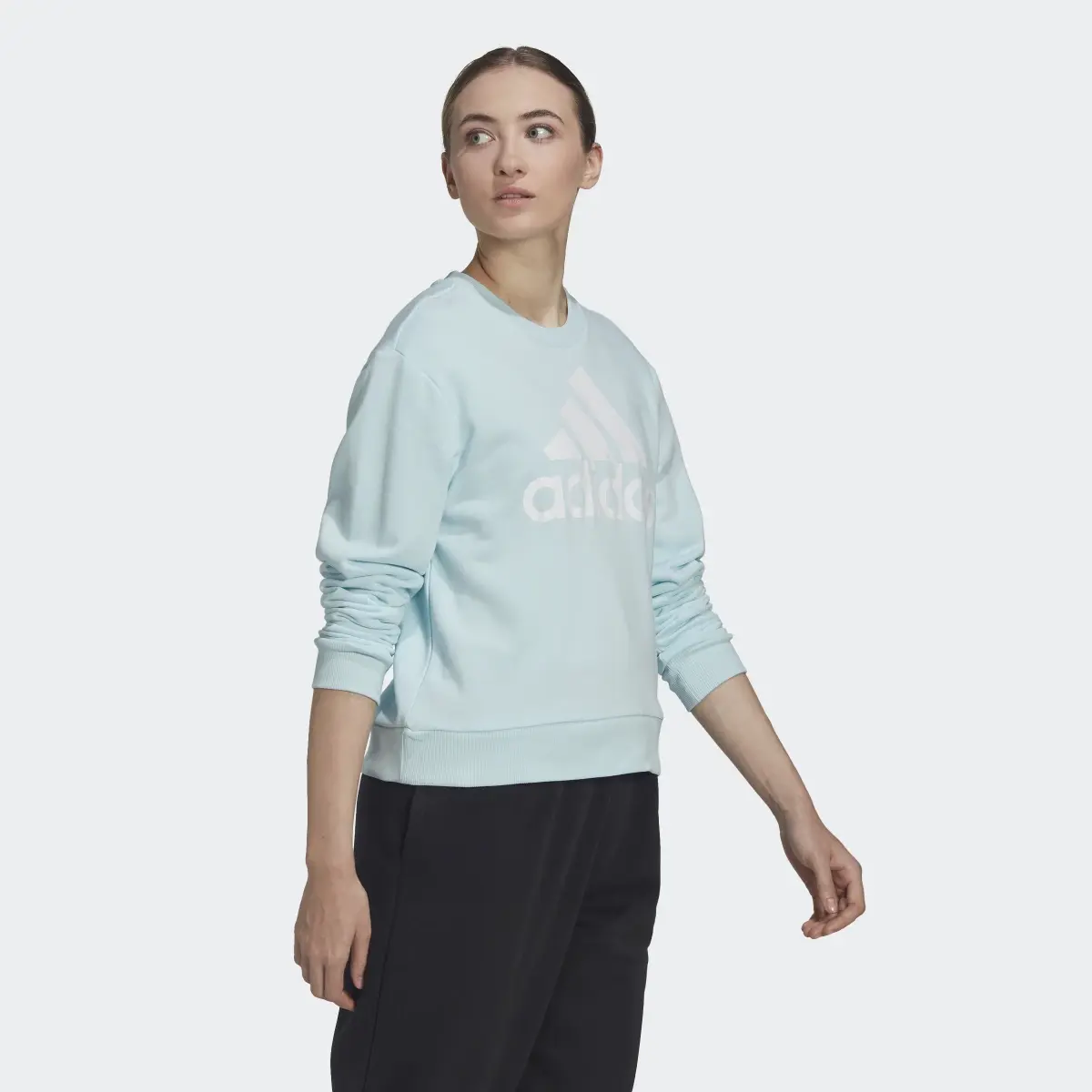 Adidas Essentials Logo Loose Sweatshirt. 3