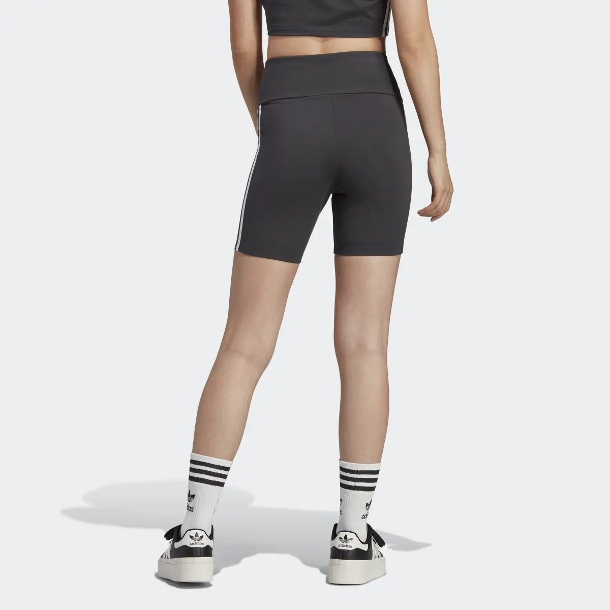 Adidas SHORT TIGHT. 2