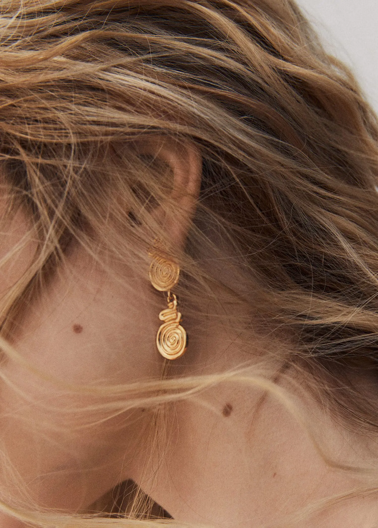 Mango Spiral earrings. 1