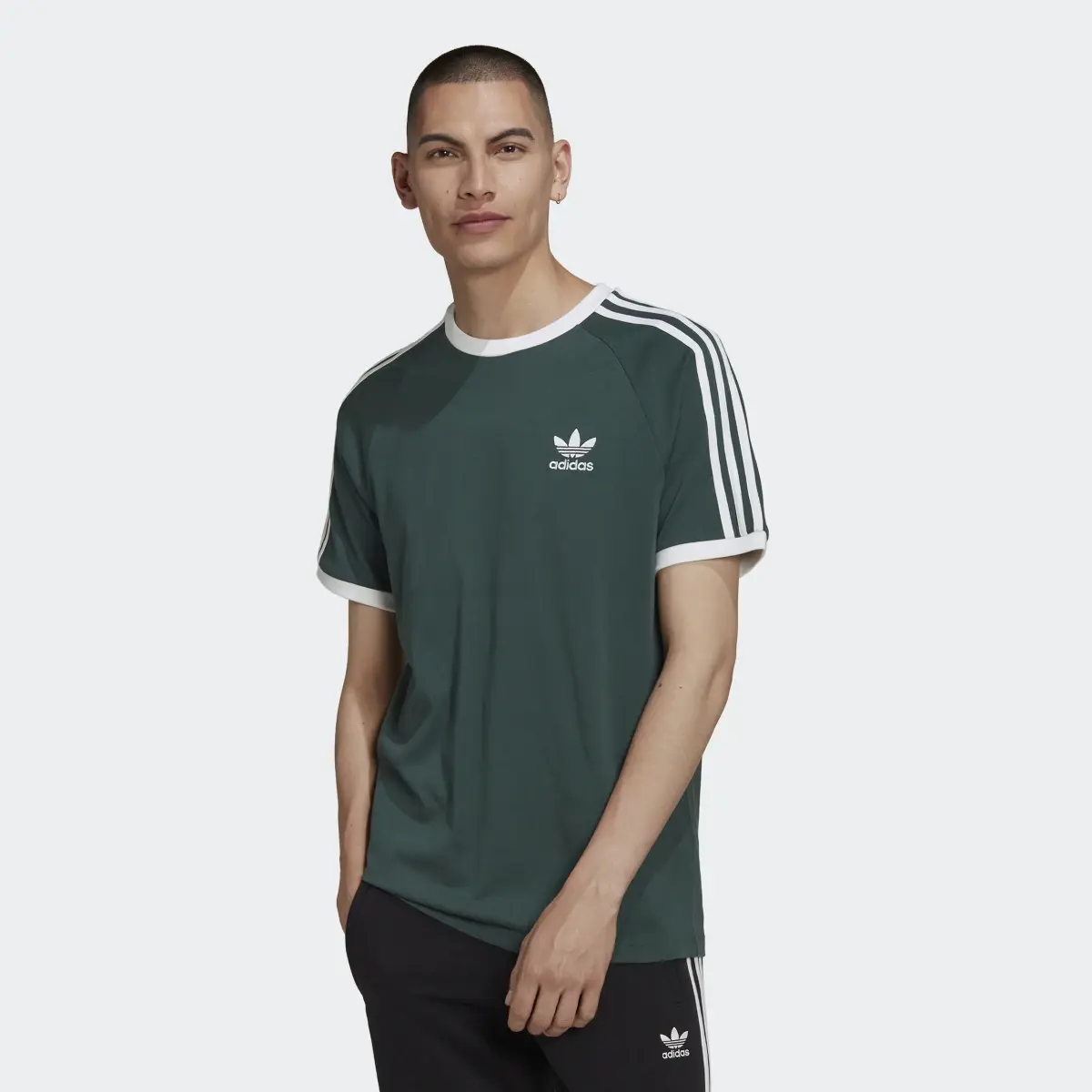 Adidas Adicolor Classics 3-Stripes Tee. 2