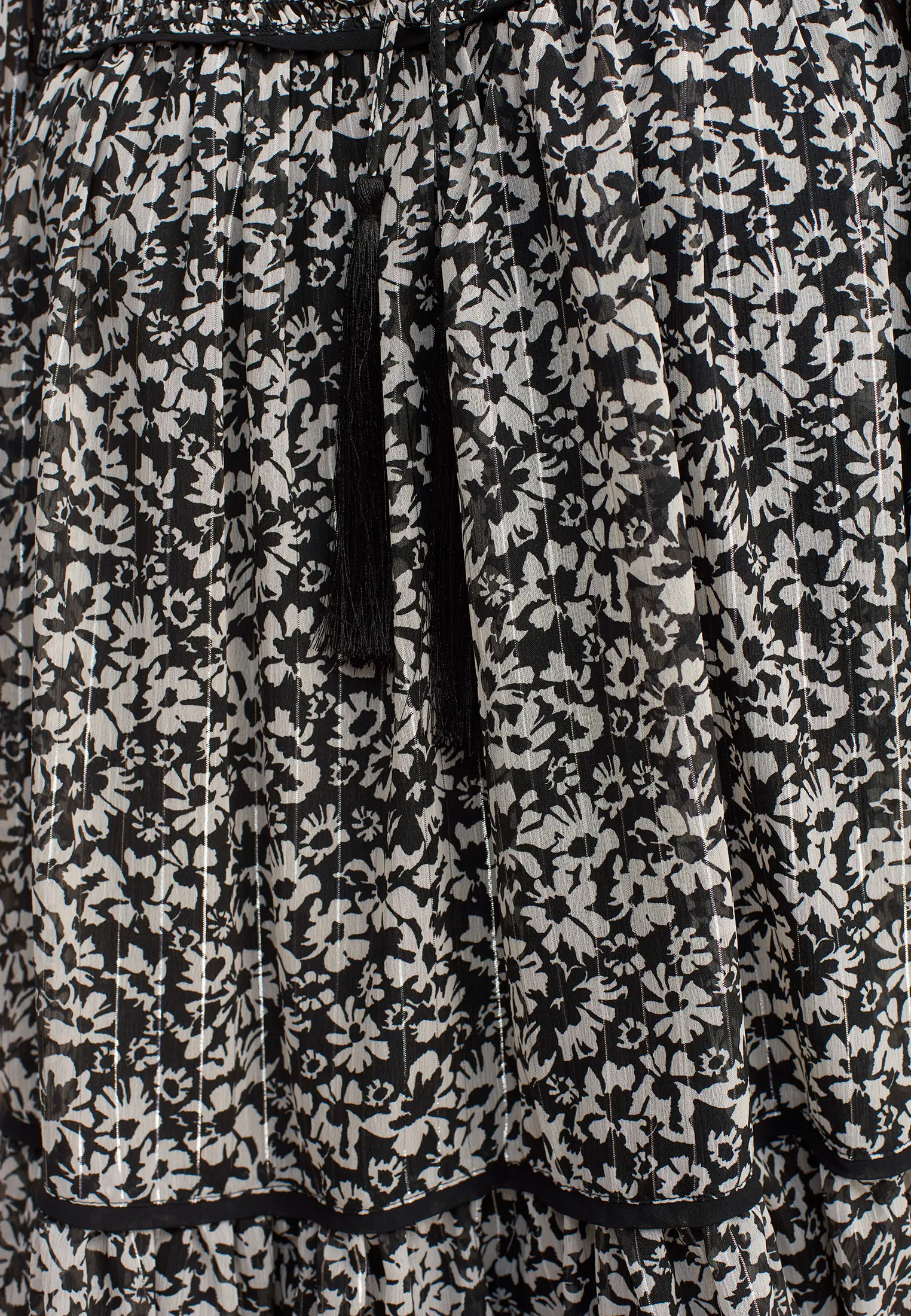 Oxxo Siyah Floral Desenli Mini Elbise. 1
