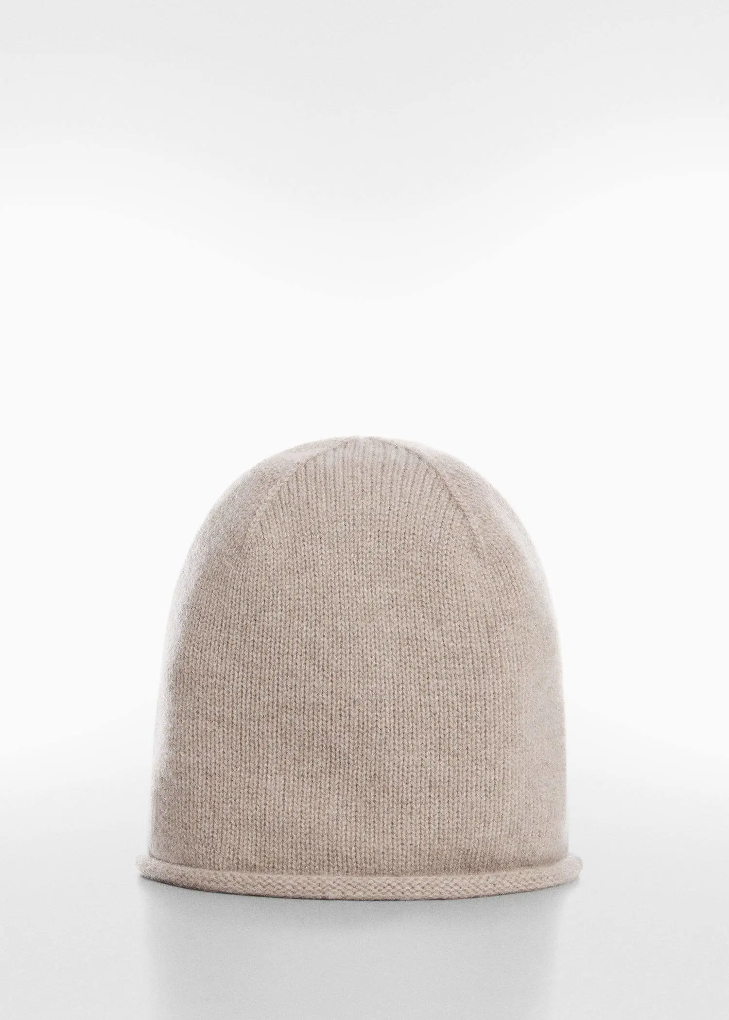 Mango Cashmere knitted hat. 3