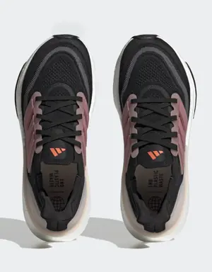 Adidas Ultraboost Light Ayakkabı. 3
