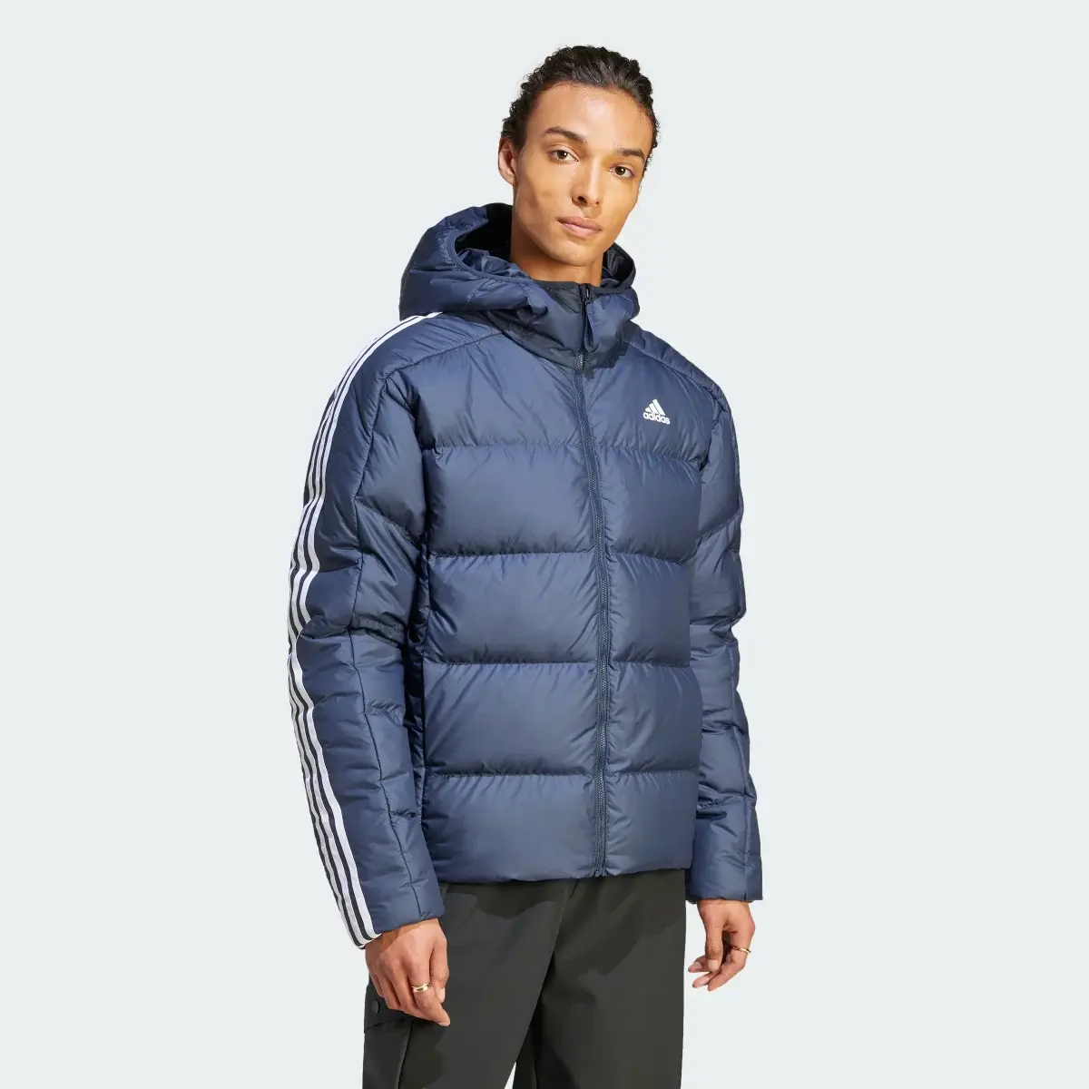 Adidas Kurtka Essentials Midweight Down Hooded. 2