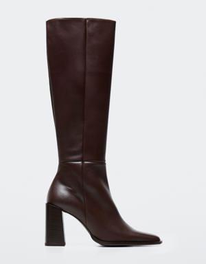 Square-toe leather boot