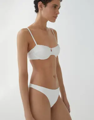 Culotte bikini brésilienne texturée