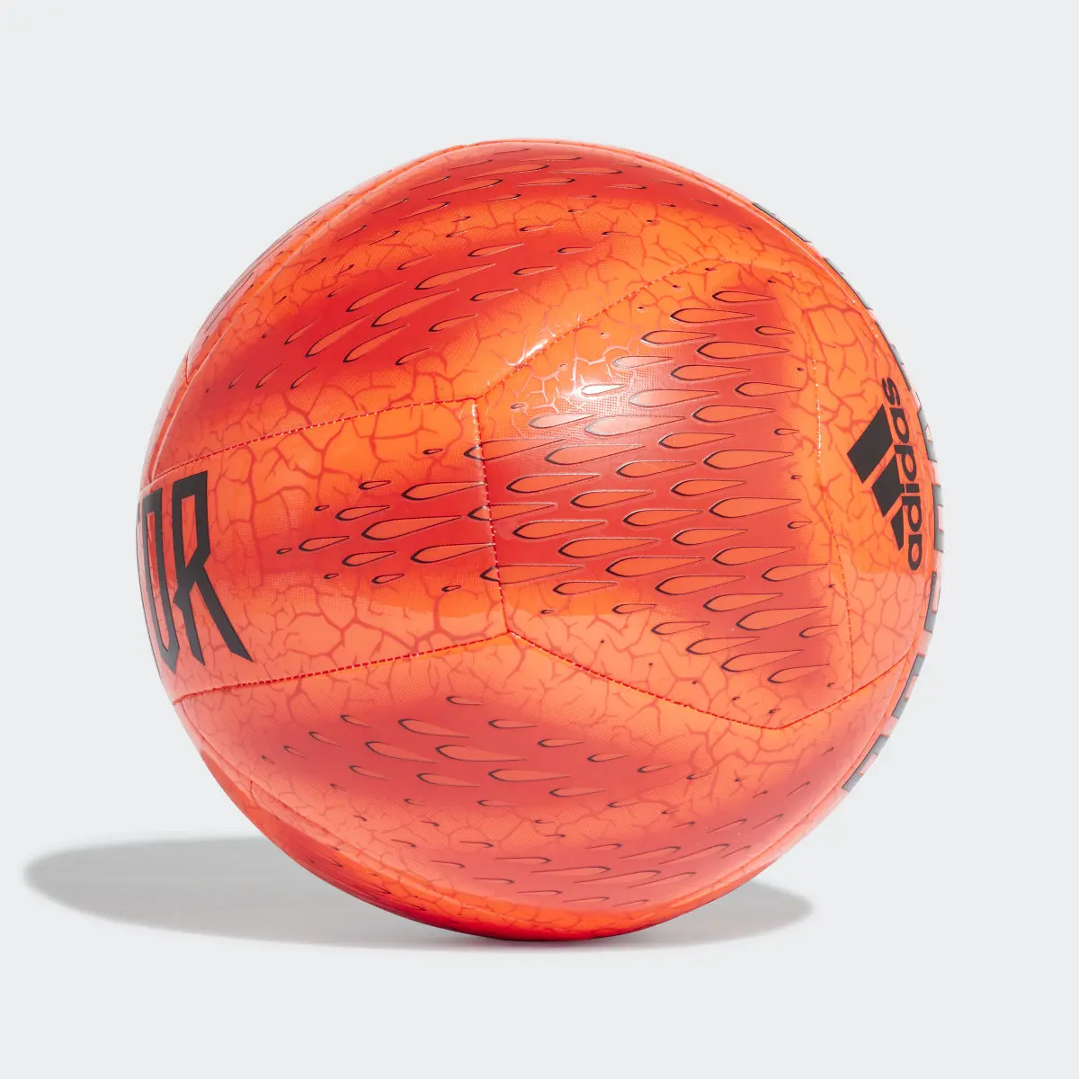 Adidas Predator Training Ball. 3