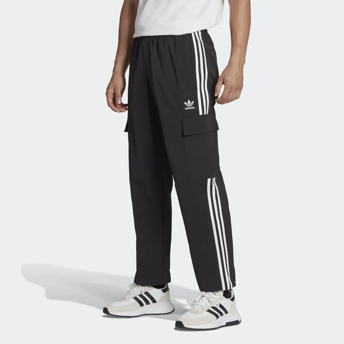 Adidas Adicolor Classics 3-Stripes Cargo Pants. 1