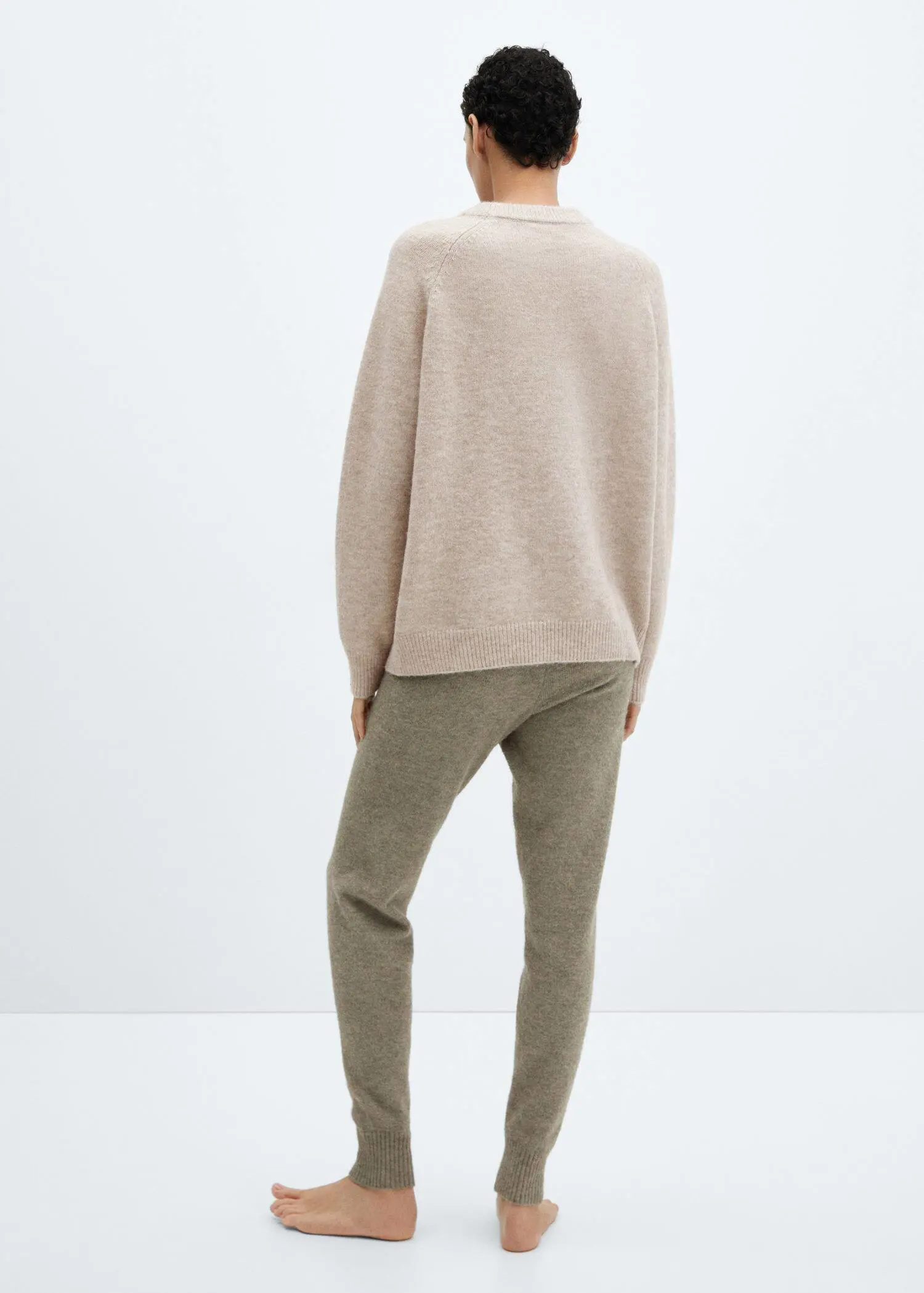 Mango Roundneck knitted sweater. 3