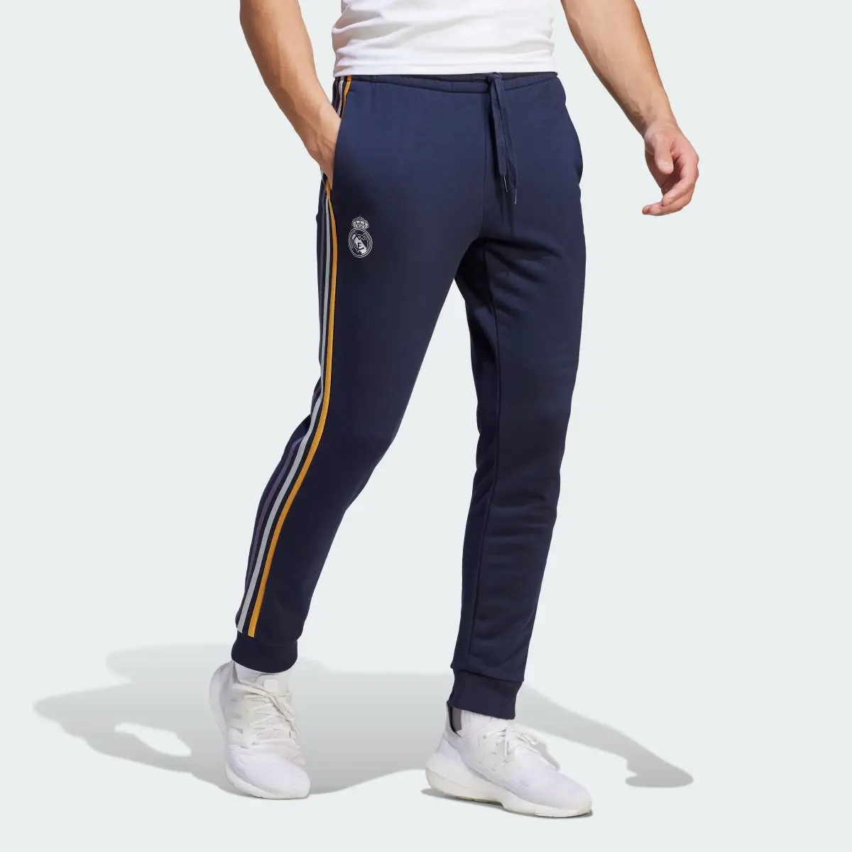 Adidas Pantalón Real Madrid. 1