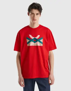 red t-shirt with logo print