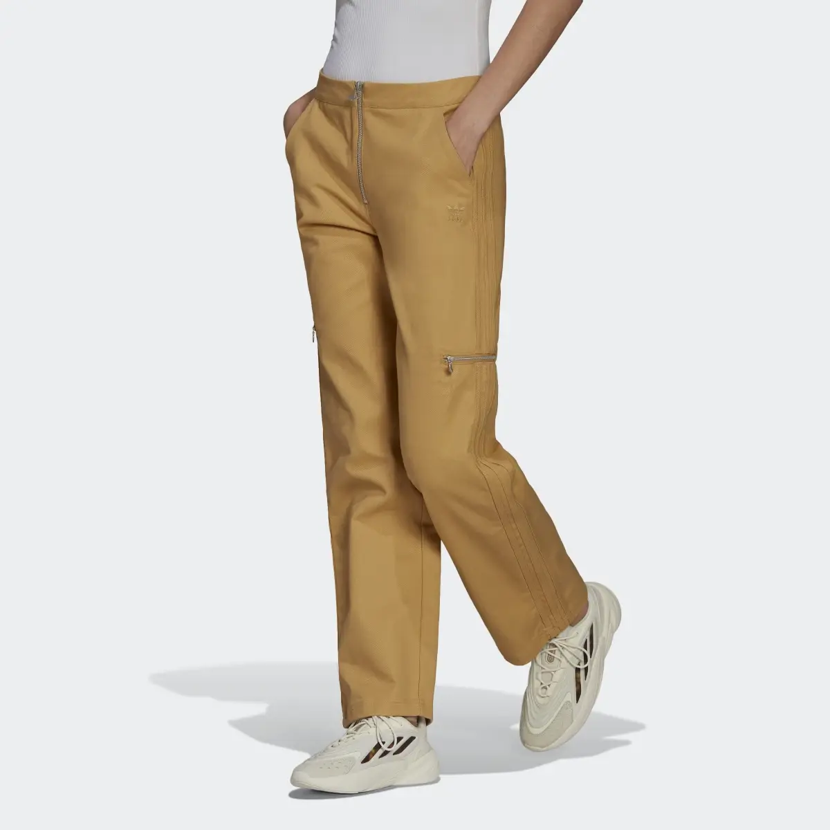 Adidas Pantalón Twill. 1