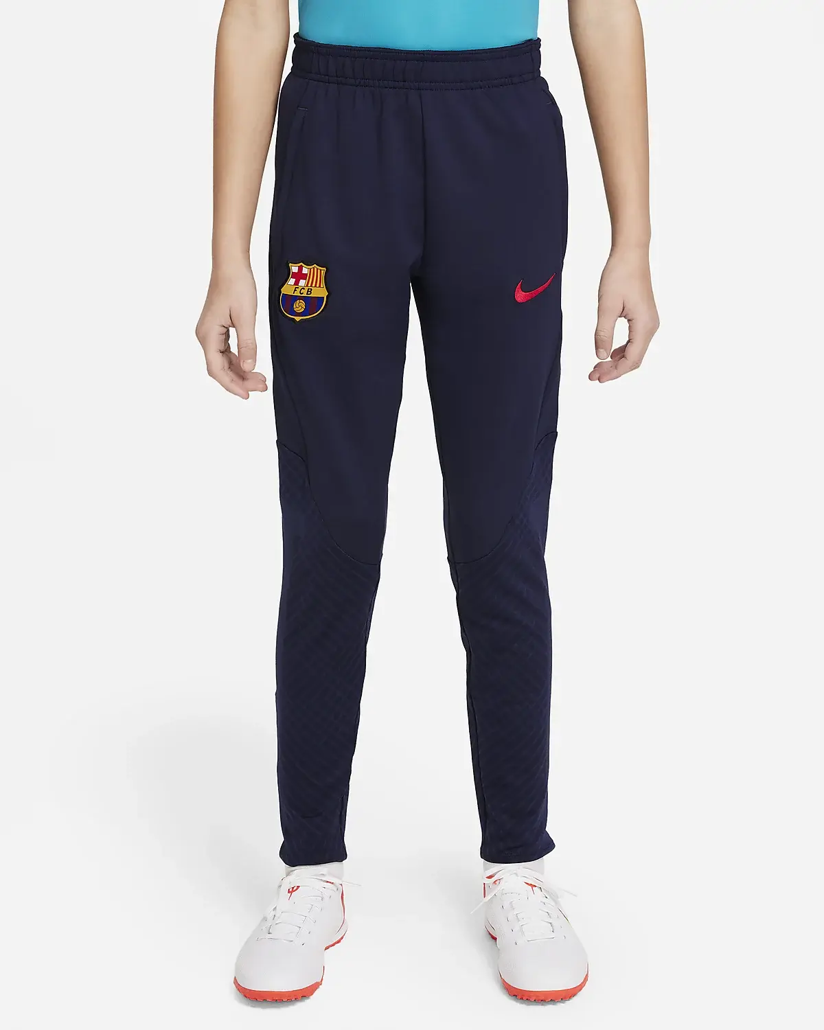 Nike F.C. Barcelona Strike. 1