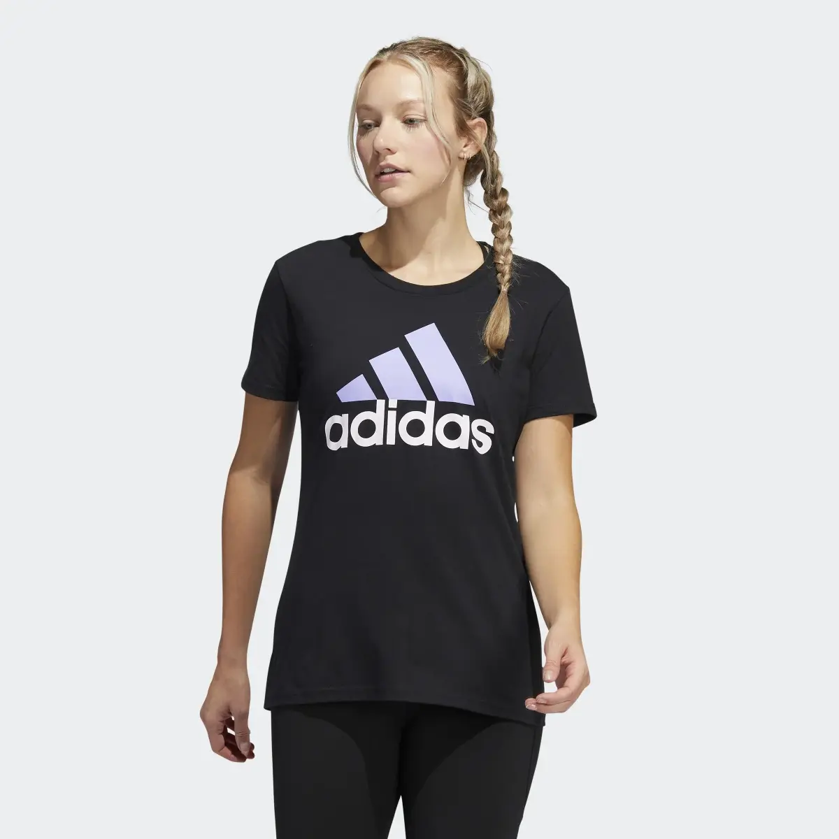 Adidas Playera Badge of Sport Basic. 2