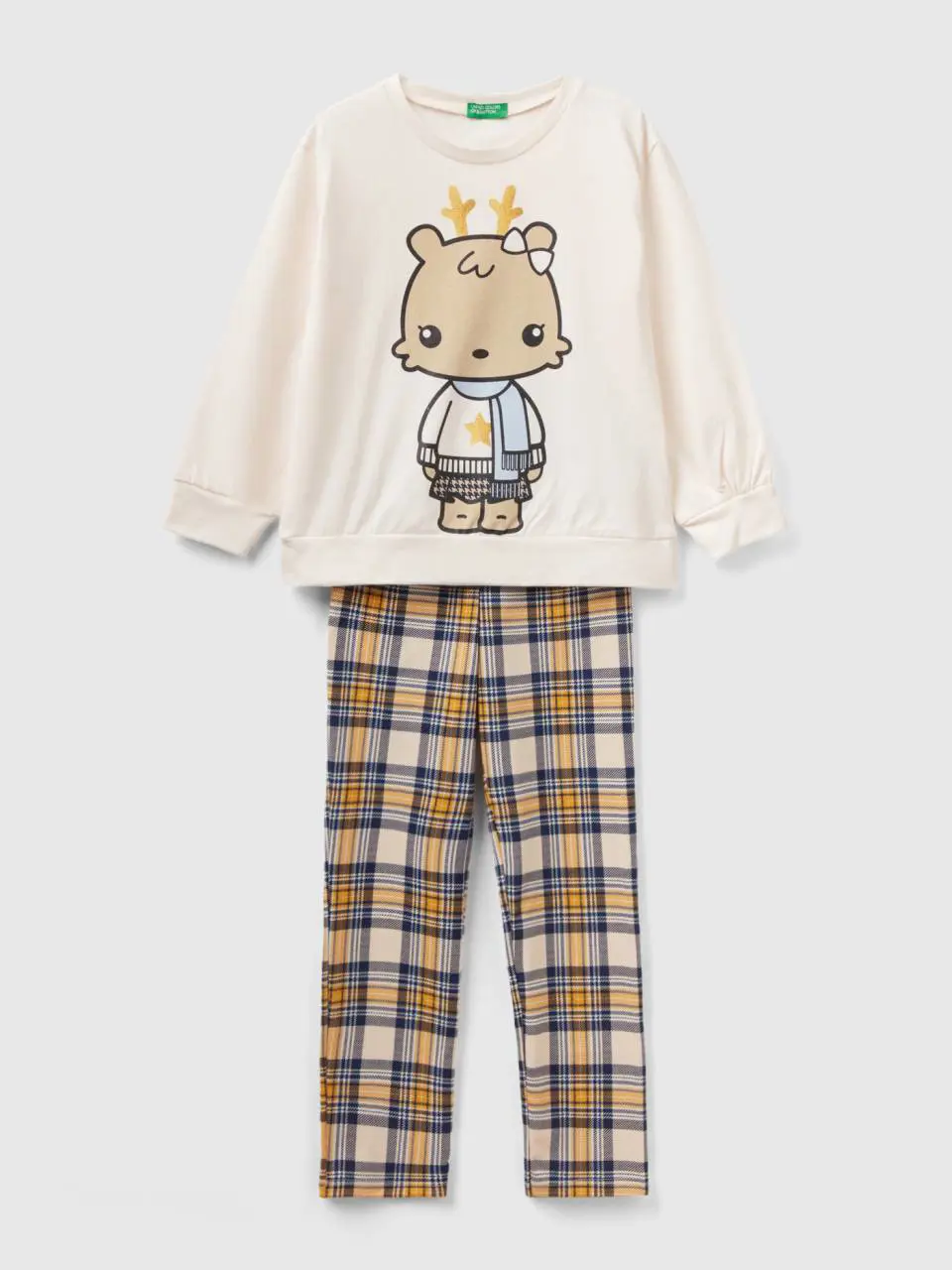 Benetton long pyjamas with mascot print. 1