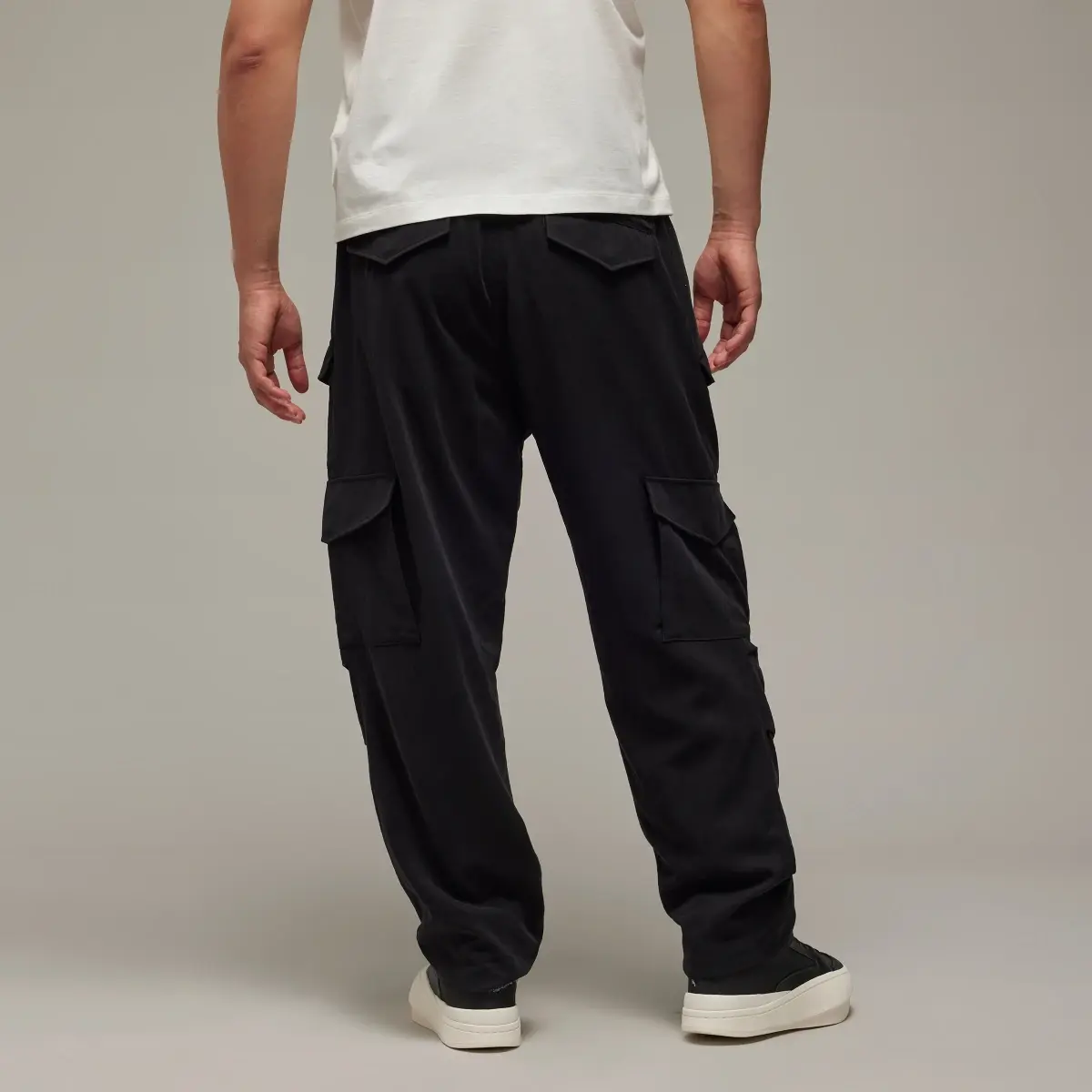 Adidas WASH TW PANTS. 3