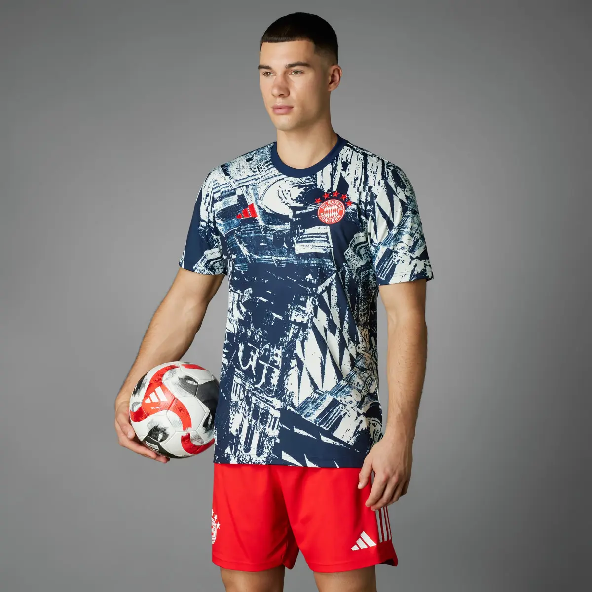 Adidas Maillot d’échauffement FC Bayern. 1