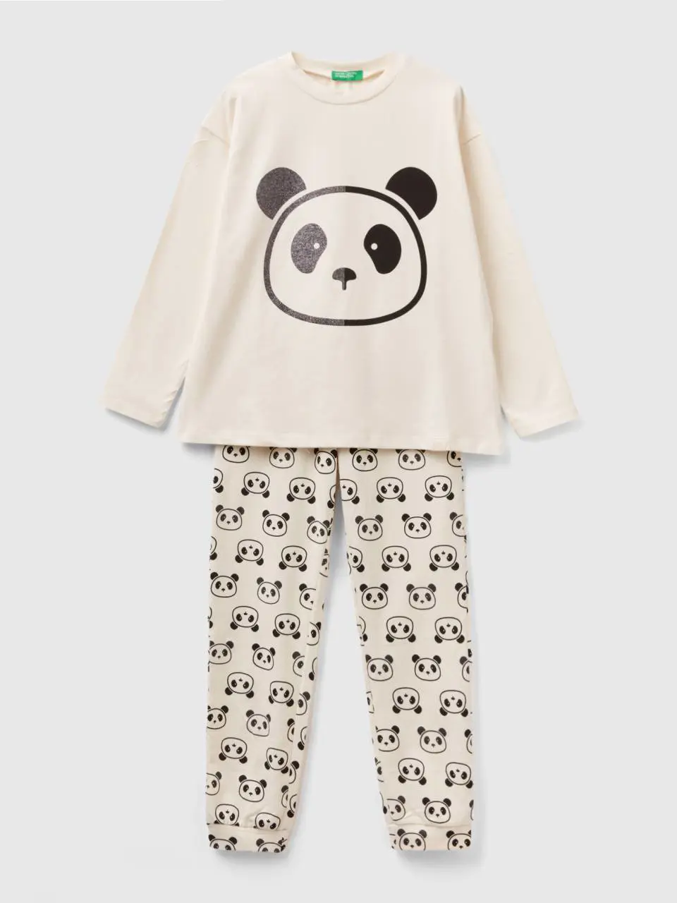 Benetton warm pyjamas with panda print. 1