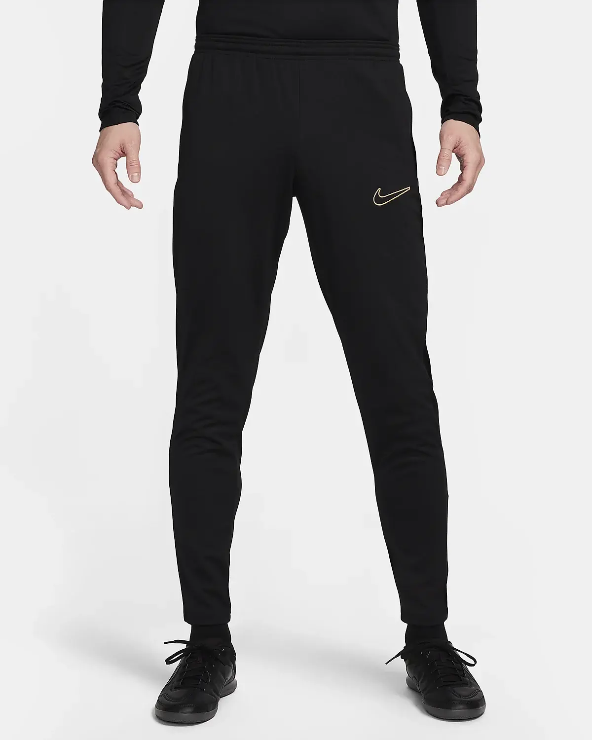 Nike Dri-FIT Academy. 1