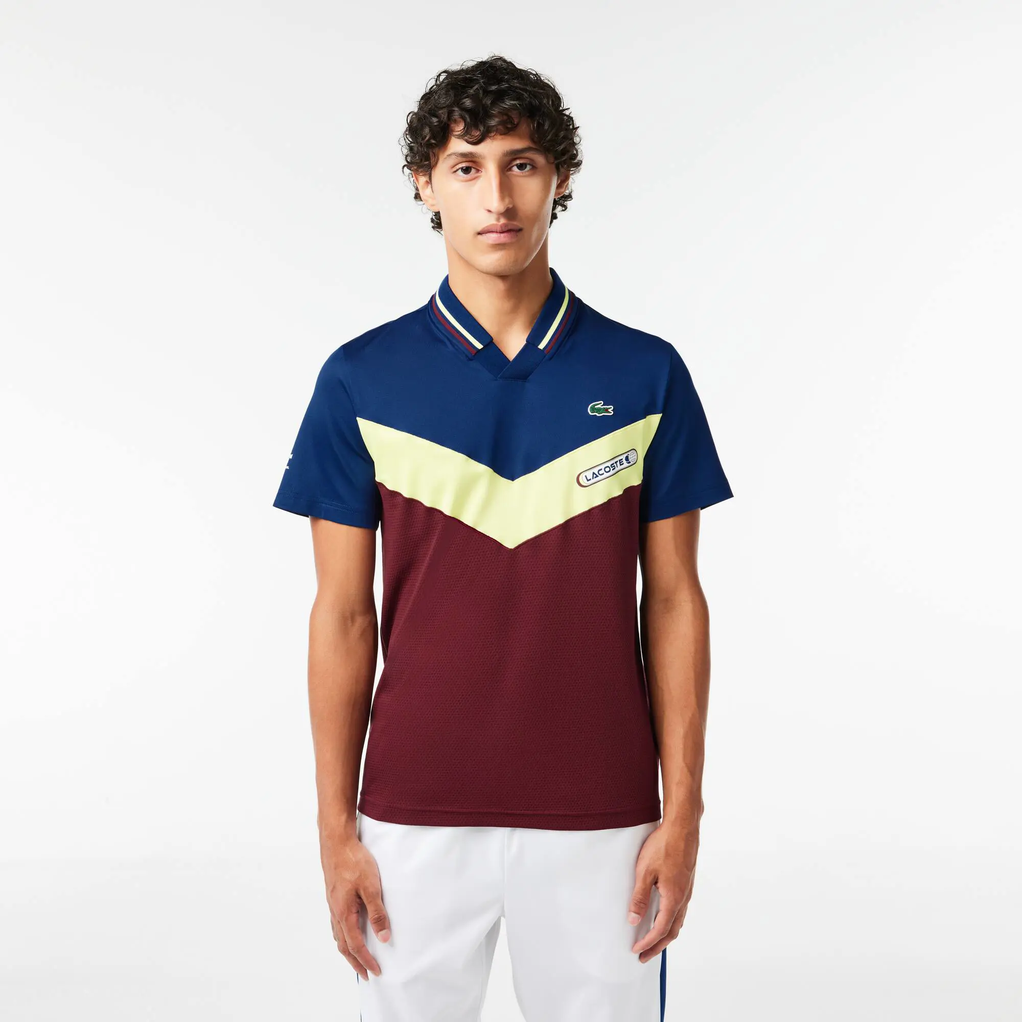 Lacoste Slim Fit Lacoste Tennis x Daniil Medvedev Seamless Effect Polo Shirt. 1