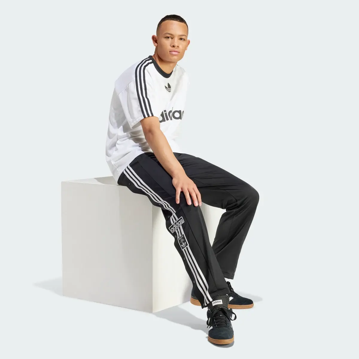 Adidas Adicolor Classics Adibreak Pants. 3