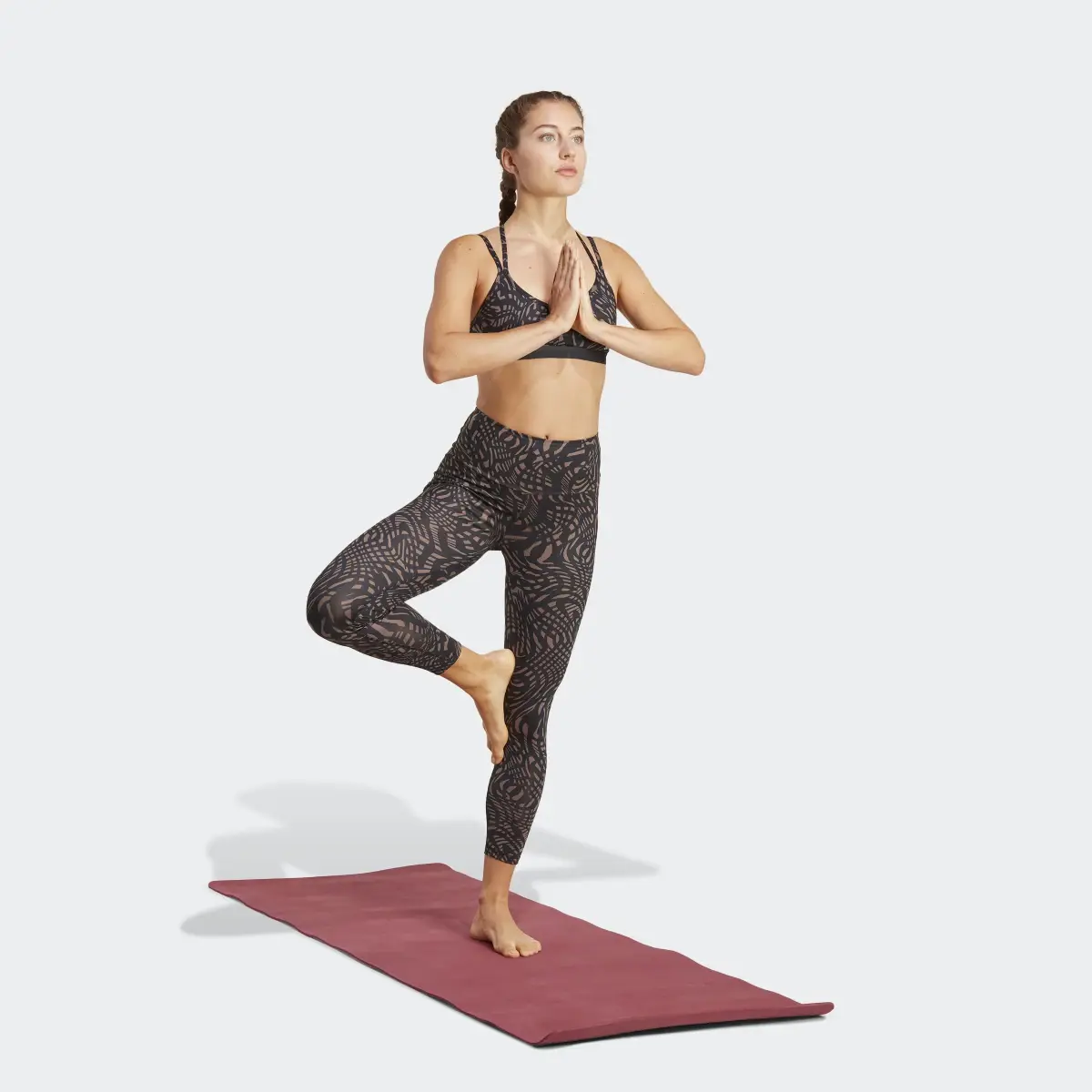 Adidas Yoga Essentials Printed 7/8 Leggings. 3