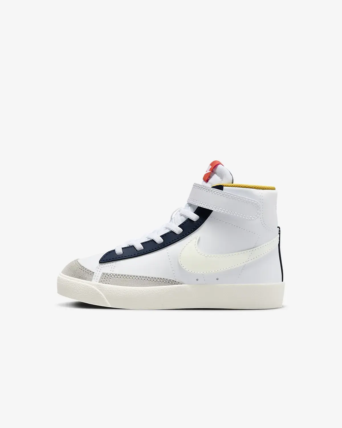 Nike Blazer Mid' 77. 1