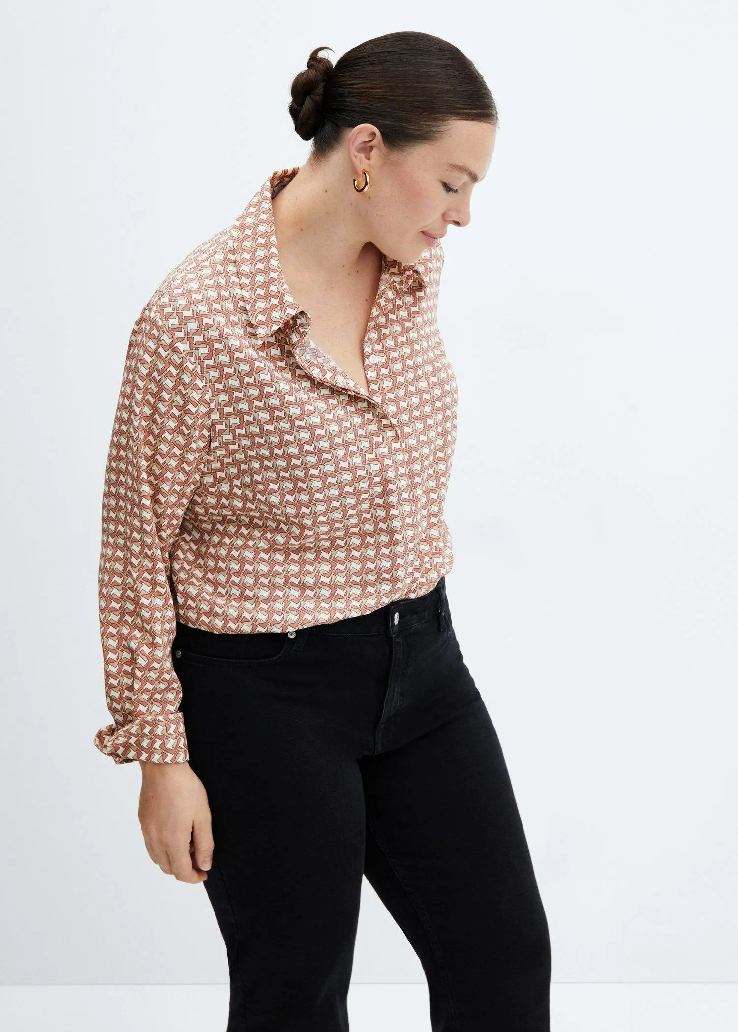 Mango Regular flowy shirt. 1