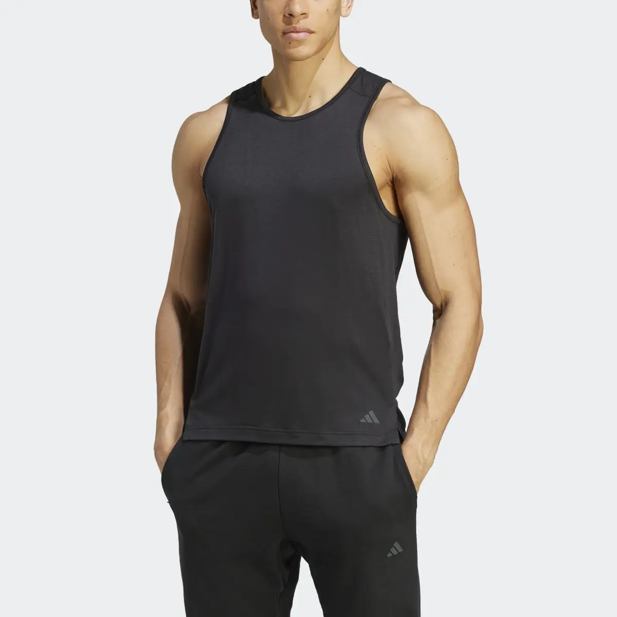 Adidas Camiseta sin mangas Yoga Training. 1