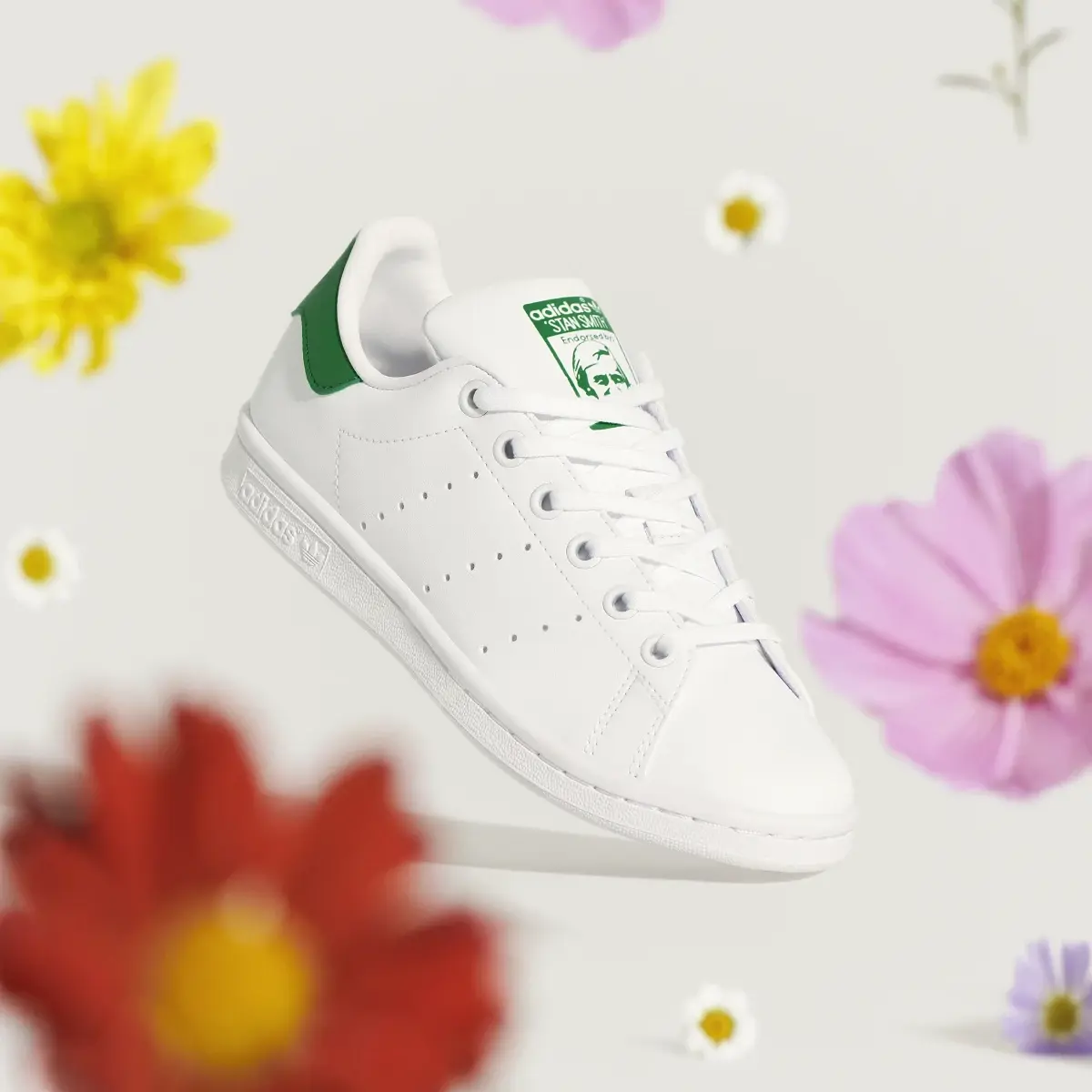 Adidas Stan Smith Shoes. 3