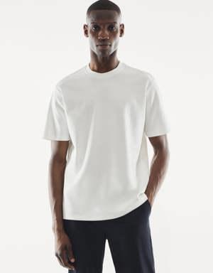 Breathable cotton t-shirt