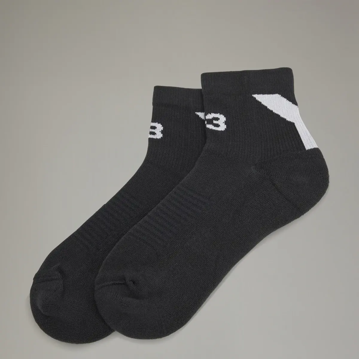 Adidas Y-3 Lo Socks. 1