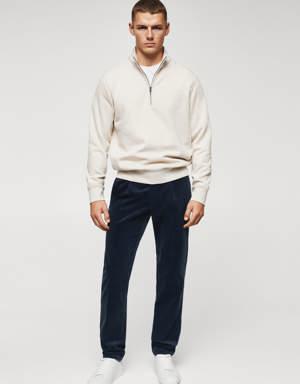 Pleated corduroy trousers