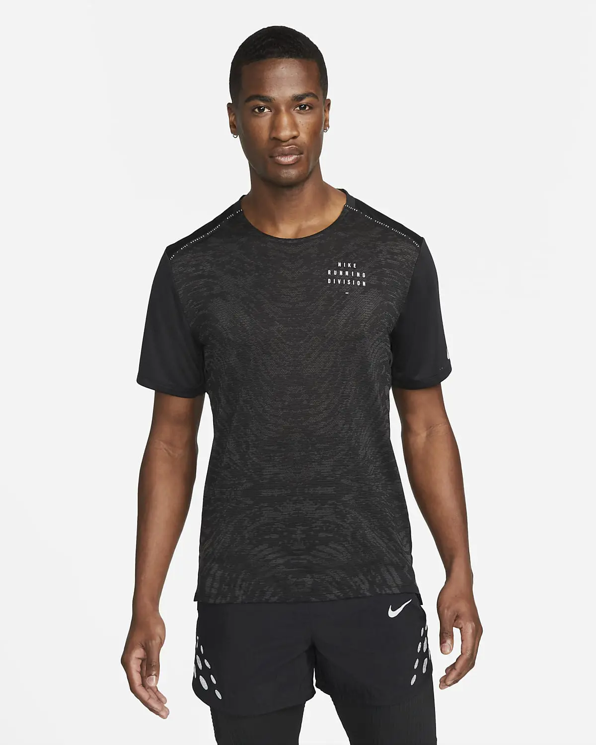 Nike Dri-FIT Run Division Rise 365. 1