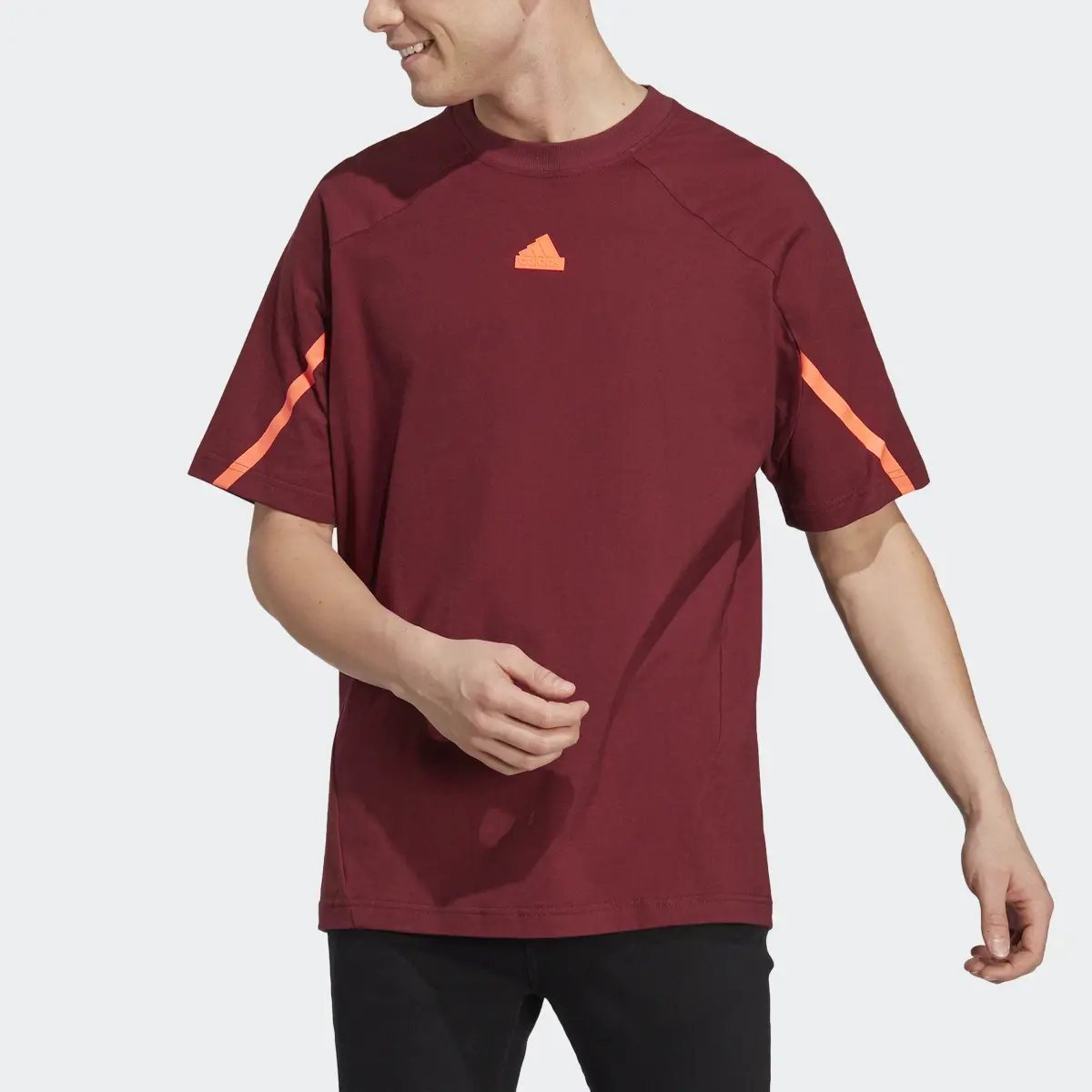 Adidas Designed 4 Gameday Tişört. 1